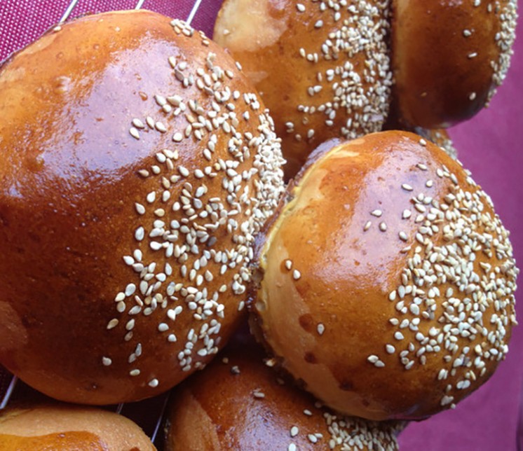 Cuisiner des petits pains frais